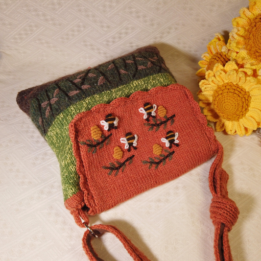 Honey Bee Knitted Crossbody Bag