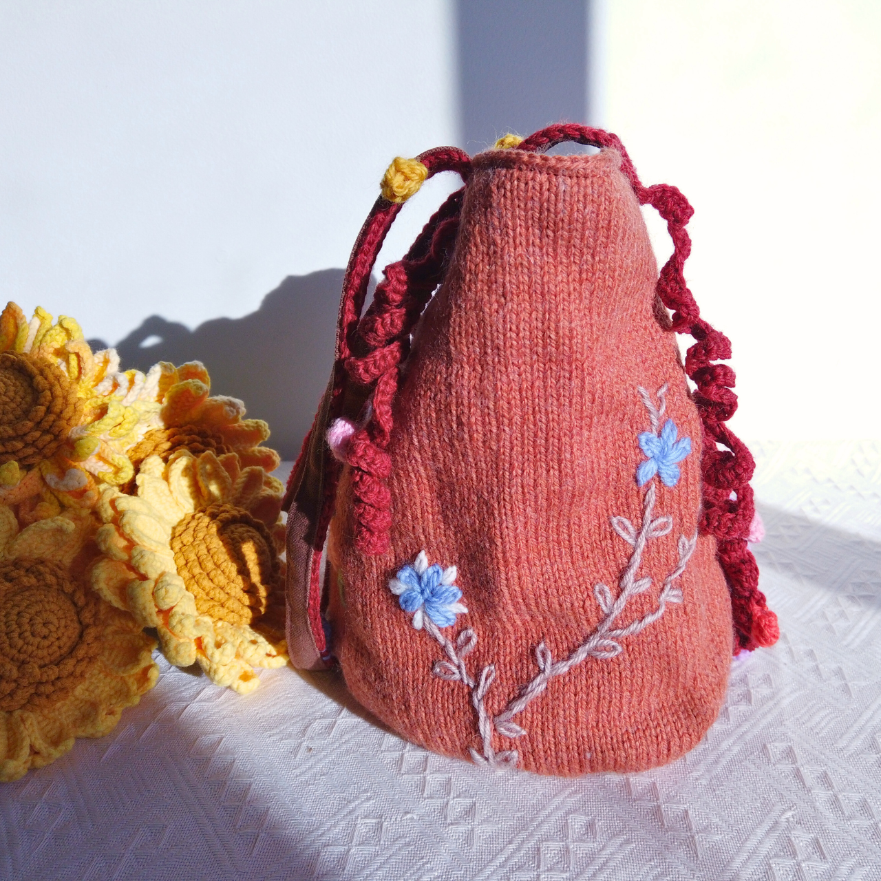 Willow Hand-Knitted Embroidered Bucket Bag - Orange