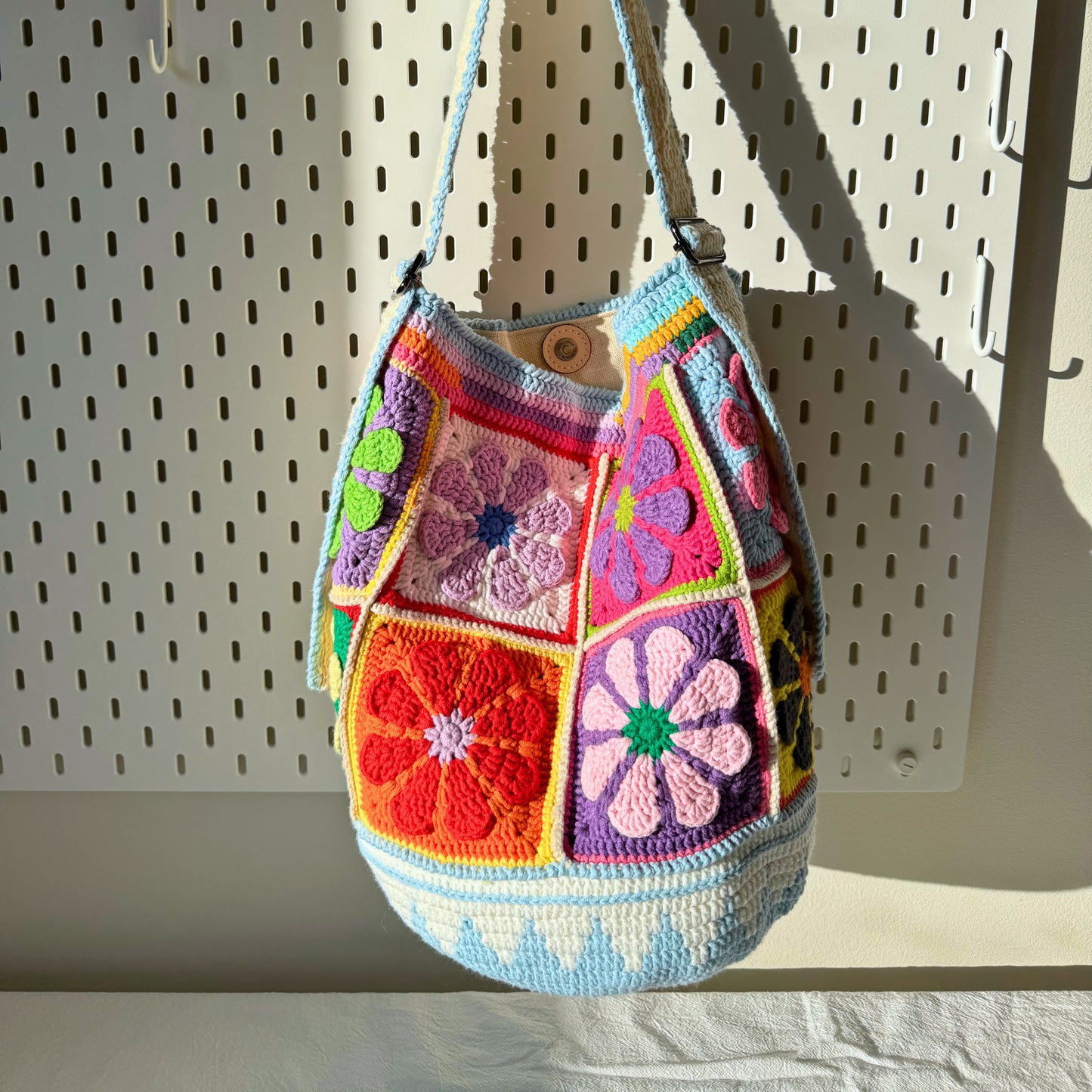 Daisy Daydream - The Blue Skies Patchwork Bag