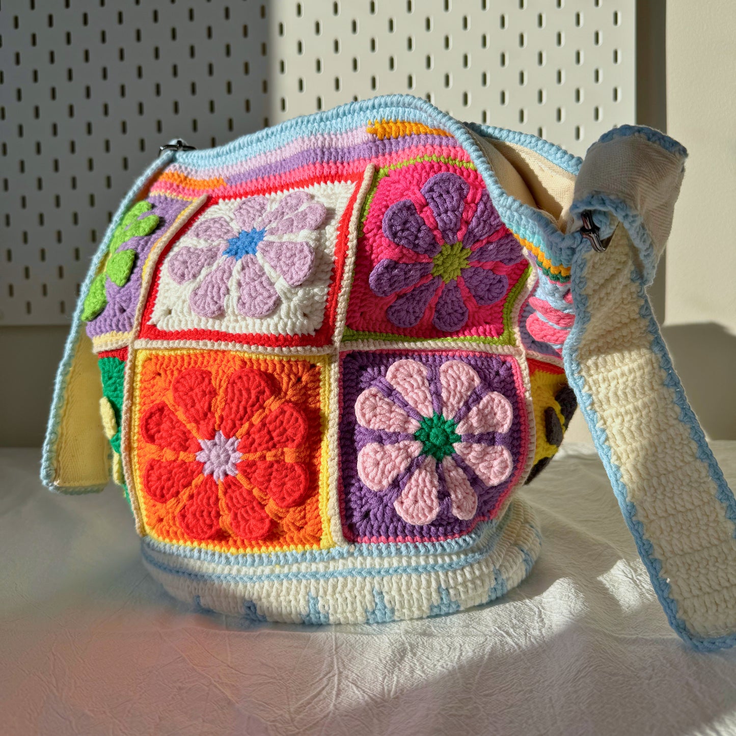 Daisy Daydream - The Blue Skies Patchwork Bag