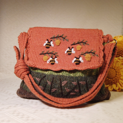 Honey Bee Knitted Crossbody Bag