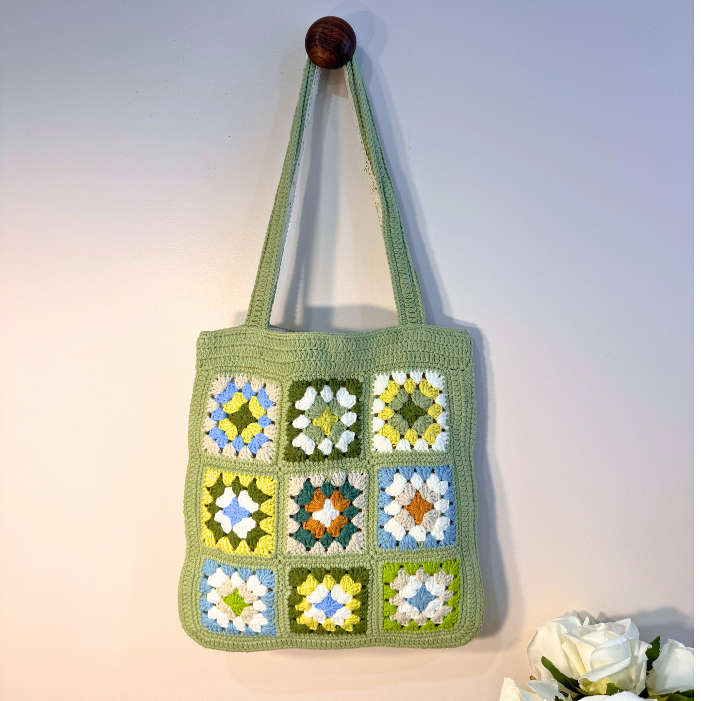 Matcha 18-pcs Granny Square Pattern Shoulder Bag