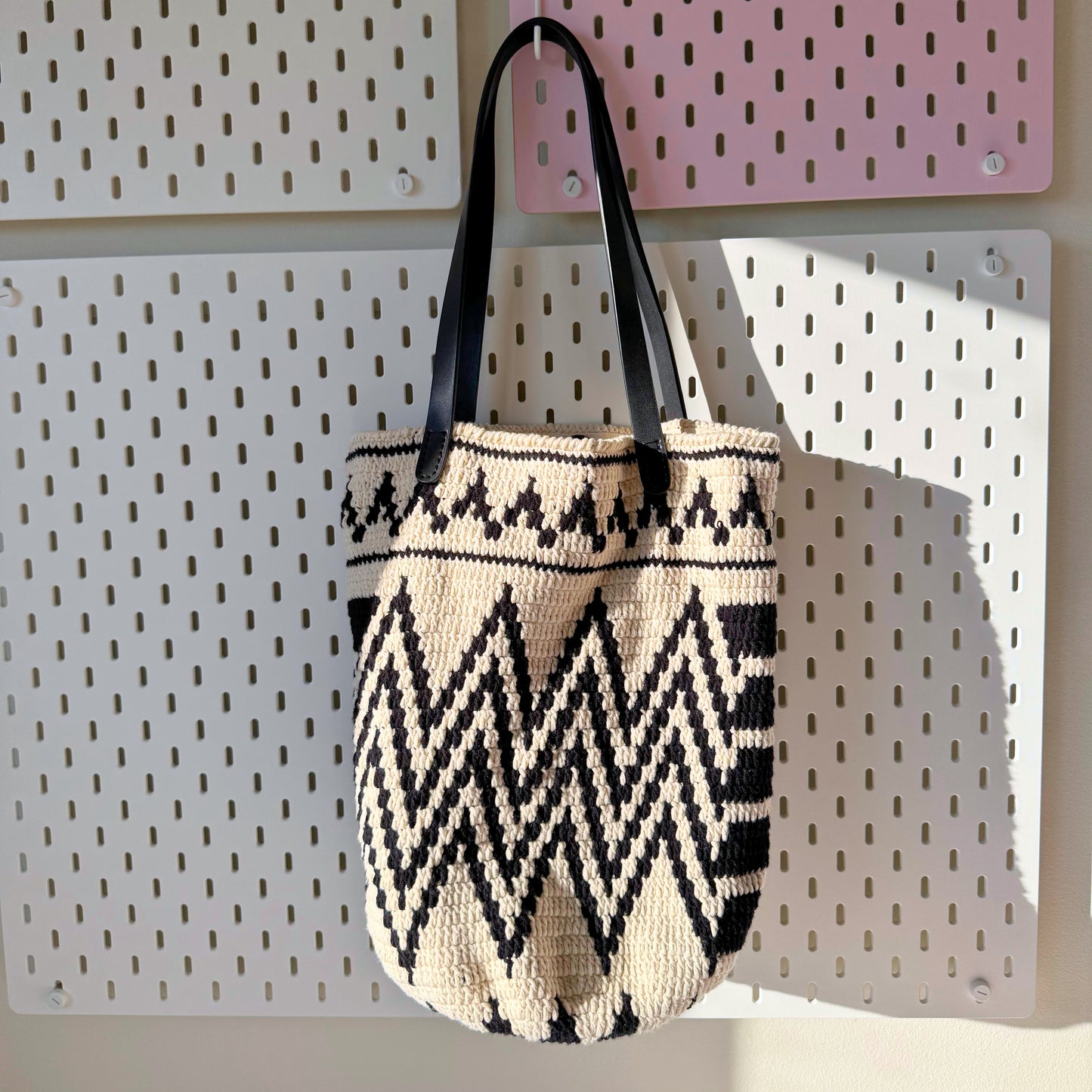 Midnight Echo - The Black & Ivory Geo Tote