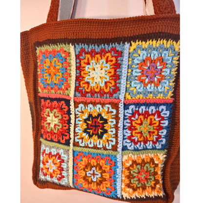 Sienna Granny Square Tote 🍂