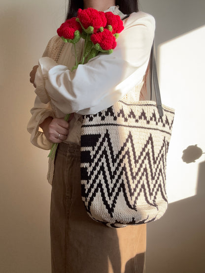 Midnight Echo - The Black & Ivory Geo Tote