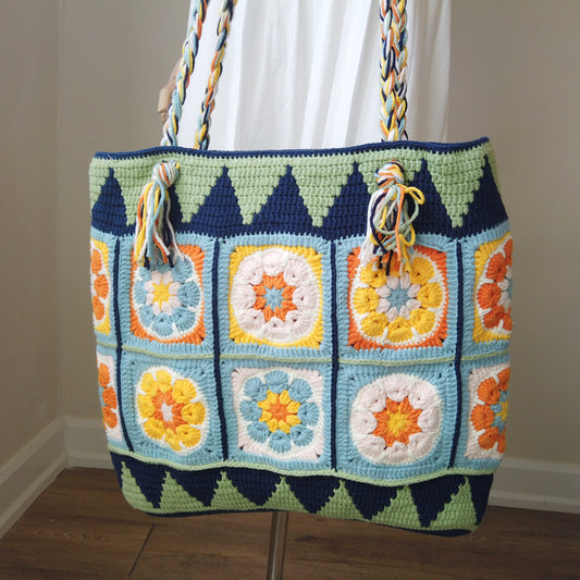 Boho Crochet Tote Bag – 16 Patchwork Flowers