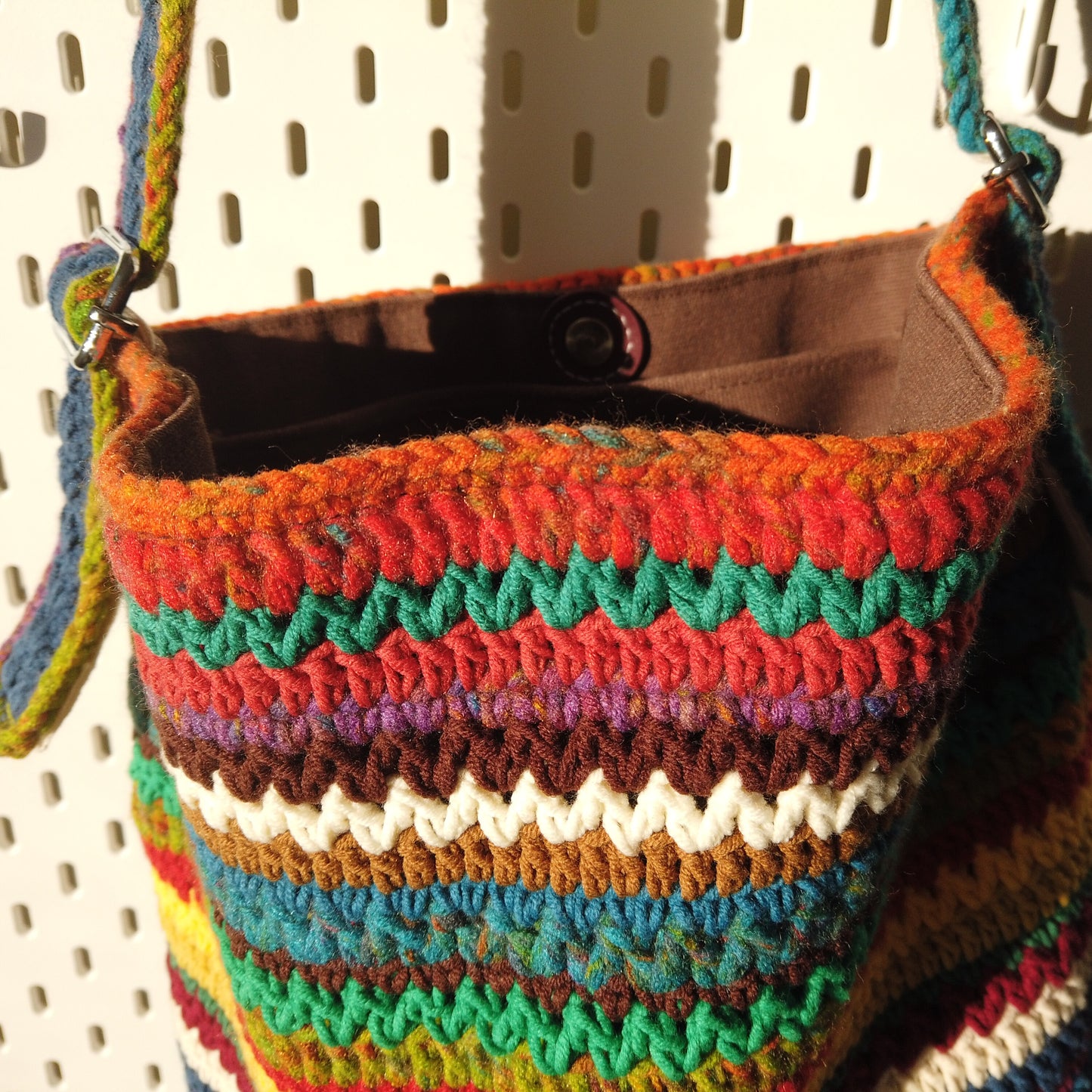 Sunny Wanderer - The Rainbow Crochet Bag