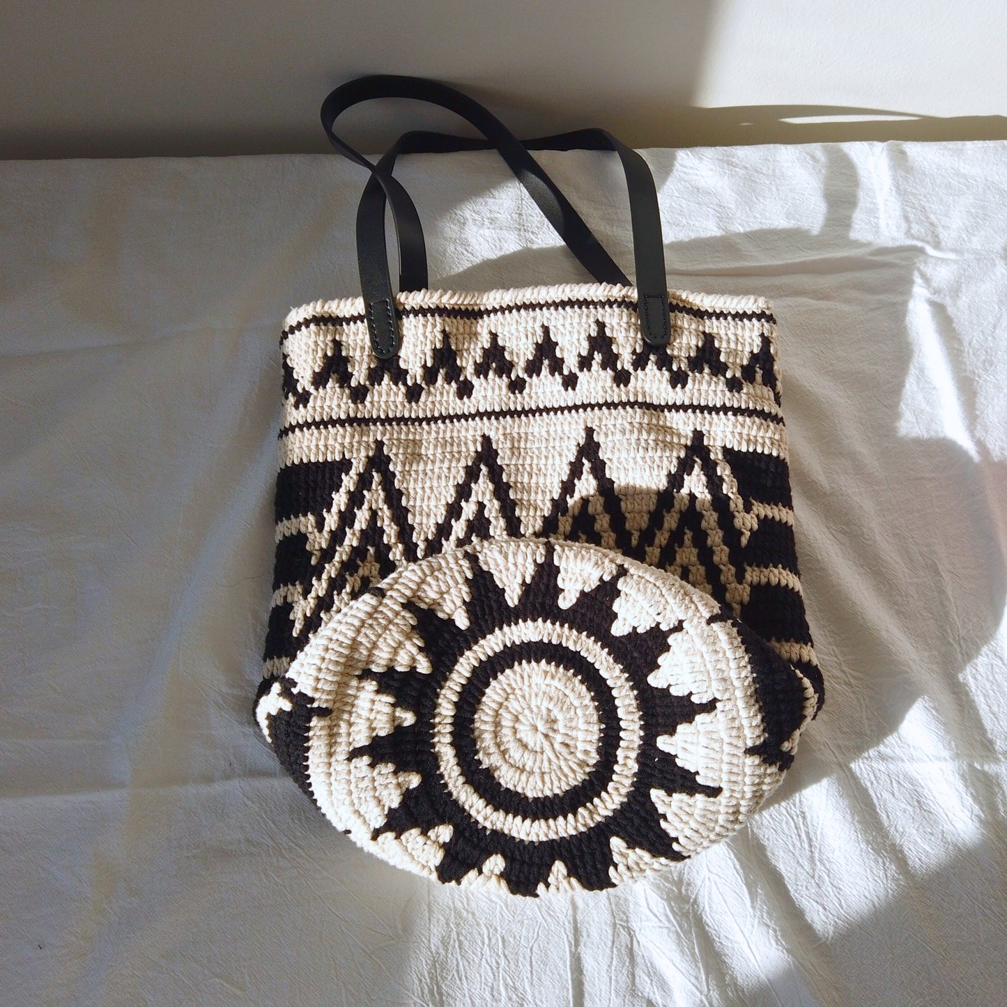 Midnight Echo - The Black & Ivory Geo Tote
